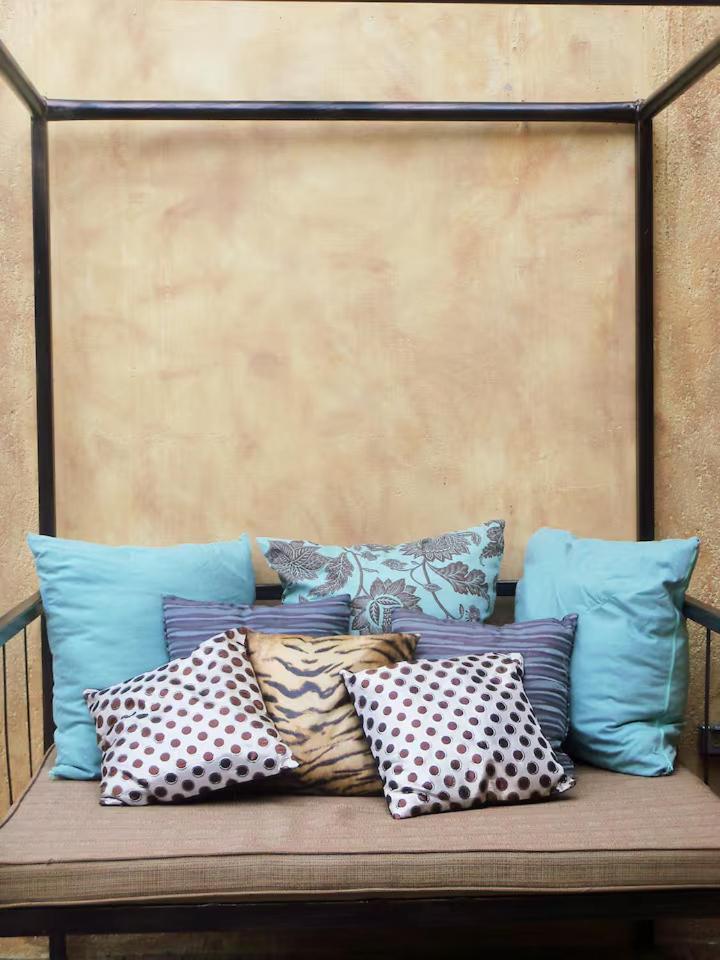One32 Guesthouse Bejeweled 金斯敦 外观 照片